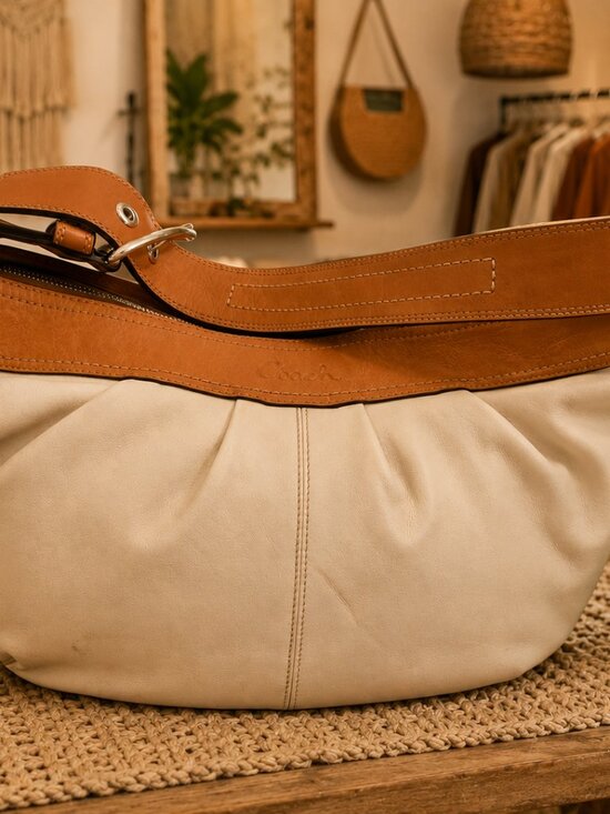Coach Handbags - Y2K Coach White Leather Soho Hobo Shoulder Bag